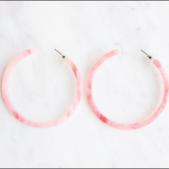 Pink Marble Lucite Earrings - Picture 2 of 3